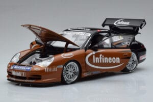 Porsche 911 996 GT3 R #2 S. Miau Carrera Cup Asia 2004 AUTOart 1:18 80488 Metal - imaginea 2 din 7