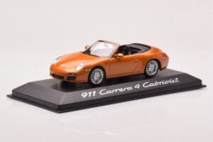 Porsche 911 997 Carrera 4 Cabriolet Portocaliu Metalic Minichamps 1:43 WAP02001618 Metal - imaginea 2 din 4