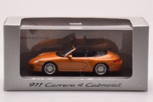 Porsche 911 997 Carrera 4 Cabriolet Portocaliu Metalic Minichamps 1:43 WAP02001618 Metal - imaginea 4 din 4