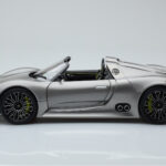Porsche 918 Spyder Prototip Gri Metalizat Minichamps 1:18 - image 4 of 7