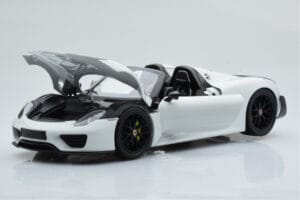 Porsche 918 Spyder Weissach Package Alb Cu Jante Negre Minichamps 1:18 113062443 Metal - imaginea 2 din 9