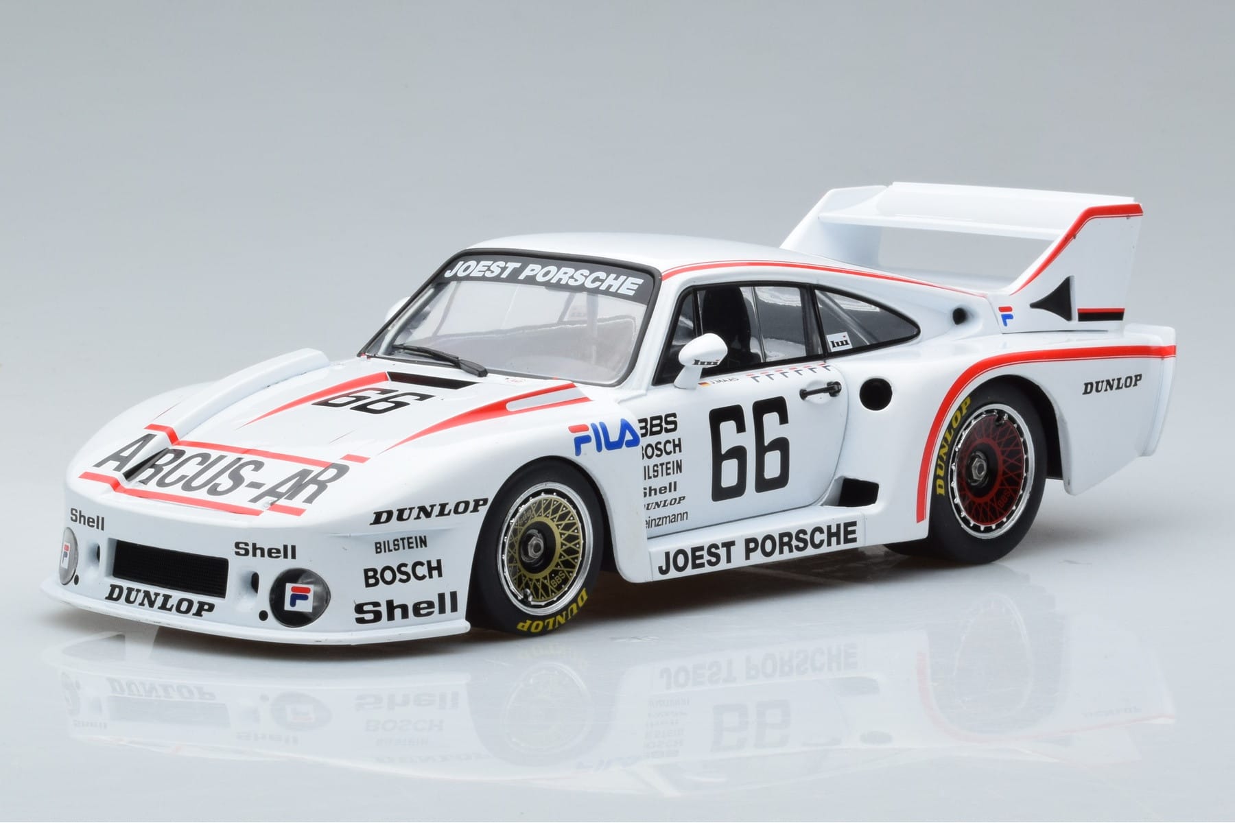 Porsche 935J #66 J. Mass Joest Racing Nurburgring DRM 1981 MCG 1:18 MCG18805R Metal