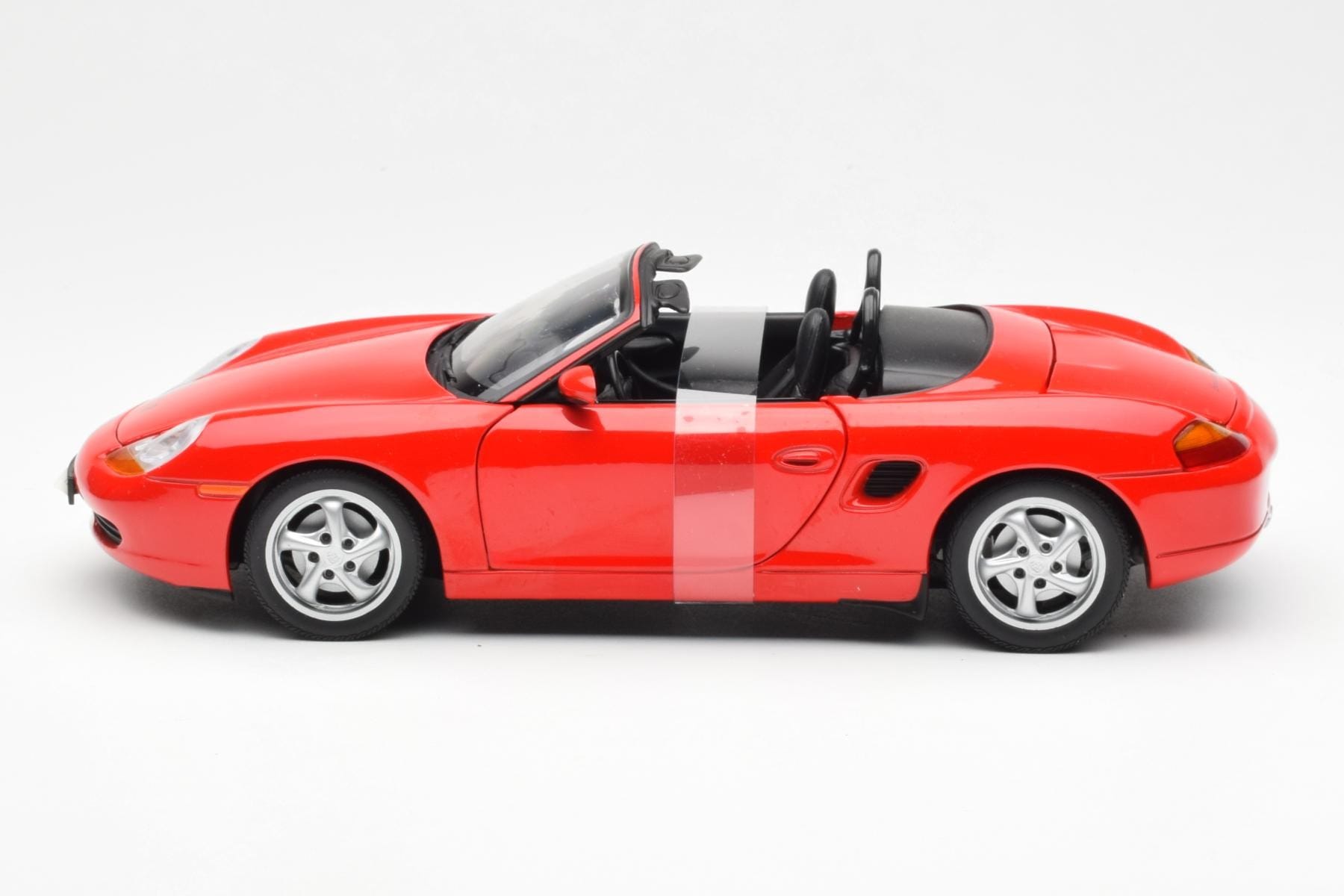 Porsche Boxster 986 Roșu UT Models 1:18 180065830 Metal - imaginea 3 din 6