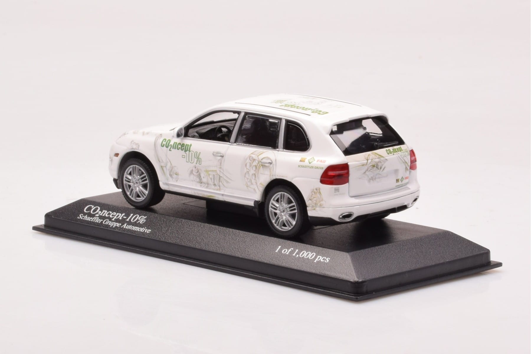 Porsche Cayenne Concept Schaeffler Gruppe Automotive Minichamps 1:43 PORSCHE-264306 Metal - imaginea 3 din 4