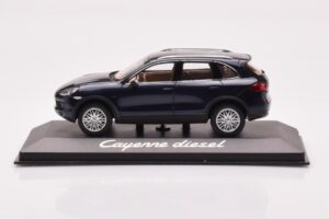 Porsche Cayenne 9PA Diesel Albastru Închis Minichamps 1:43