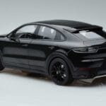 Porsche Cayenne E3 S Coupe Minichamps 1:18 187673 Metal - image 5 of 6