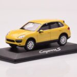 Porsche Cayenne 92A Galben Nisip Minichamps 1:43 - image 2 of 4