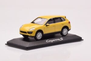 Porsche Cayenne 92A Galben Nisip Minichamps 1:43 WAP0200060B Metal - imaginea 2 din 4