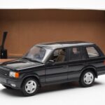 Range Rover P38 4.6 HSE Negru Metalic AUTOart 1:18 - image 2 of 9