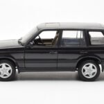 Range Rover P38 4.6 HSE Negru Metalic AUTOart 1:18 - image 4 of 9