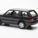 Range Rover P38 4.6 HSE Negru Metalic AUTOart 1:18 - image 5 of 9