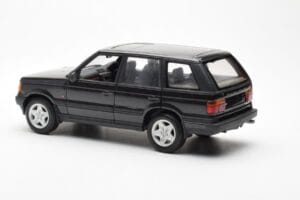 Range Rover P38 4.6 HSE Negru Metalic AUTOart 1:18 70017 Metal - imaginea 5 din 9