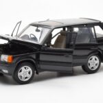 Range Rover P38 4.6 HSE Negru Metalic AUTOart 1:18 - image 9 of 9
