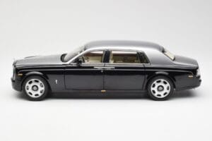 Rolls-Royce Phantom VII EWB Negru și Argintiu Kyosho 1:18 08841BKS Metal - imaginea 4 din 8