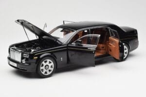 Rolls-Royce Phantom VII EWB Diamond Negru Kyosho 1:18 08841DBK2 Metal - imaginea 2 din 8