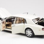 Rolls-Royce Phantom VII EWB English Alb Kyosho 1:18 08841EW2 - image 5 of 8