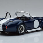 Shelby Cobra 427 S/C Albastru Închis Kyosho 1:18 - image 3 of 9