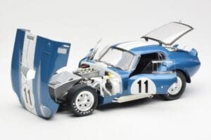 Shelby Daytona Cobra Coupe #11 S. Thompson 24 Hours of Le Mans 1965 CMR 1:18 CMR114 Metal - imaginea 2 din 8