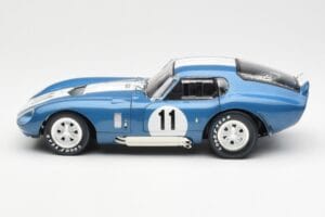 Shelby Daytona Cobra Coupe #11 S. Thompson 24 Hours of Le Mans 1965 CMR 1:18 CMR114 Metal - imaginea 4 din 8