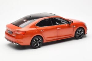 Skoda Octavia Pro Portocaliu FAW 1:18 ZMR000006ORA Metal - imaginea 3 din 8