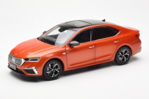 Skoda Octavia Pro Portocaliu FAW 1:18 ZMR000006ORA
