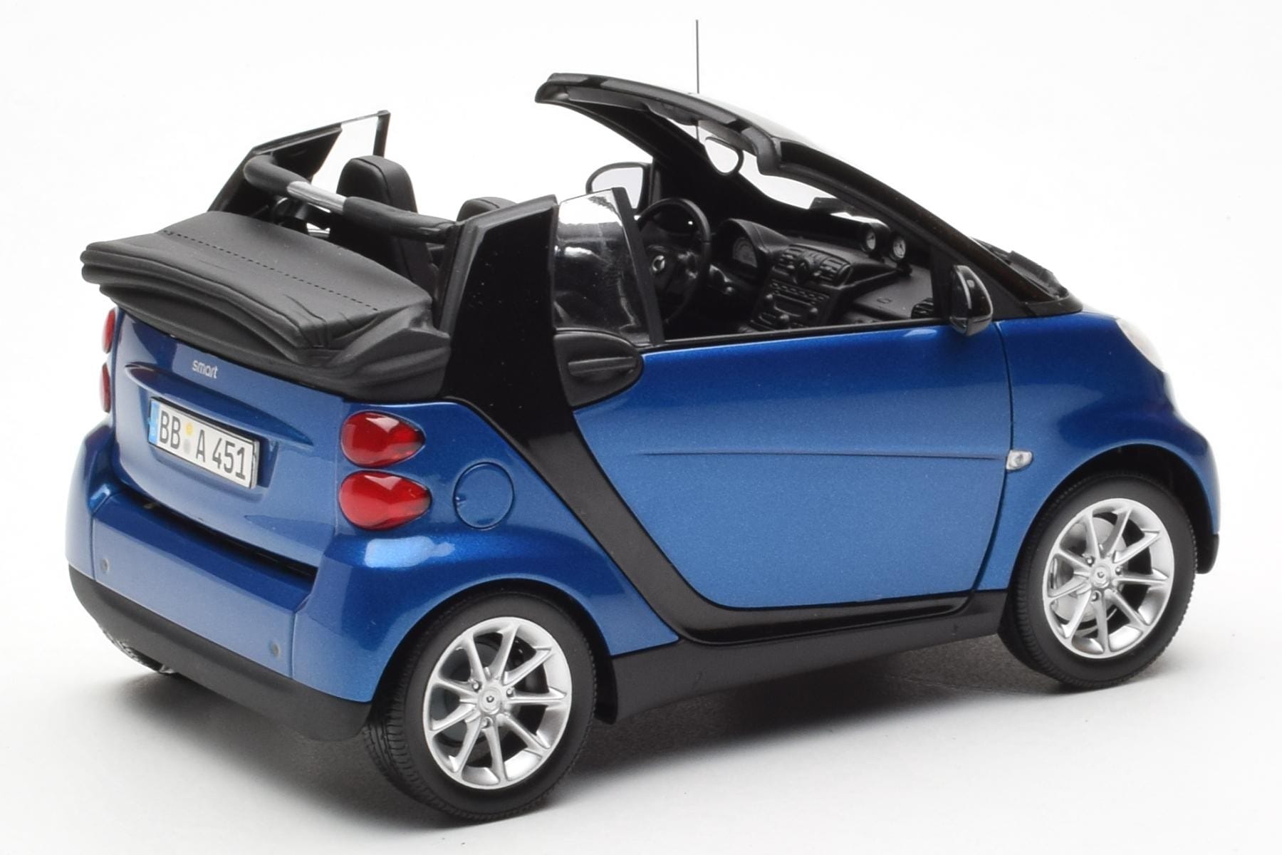 Smart Fortwo 451 Cabrio Albastru & Negru Minichamps 1:18 150036330 Metal - imaginea 3 din 8