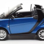 Smart Fortwo 451 Cabrio Albastru & Negru Minichamps 1:18 - image 4 of 8