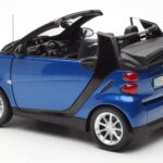Smart Fortwo 451 Cabrio Albastru & Negru Minichamps 1:18 - image 7 of 8
