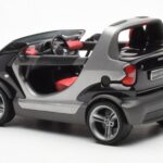 Smart Fortwo Crossblade Cabriolet Argintiu Negru Kyosho 1:18 - image 5 of 6