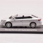 Toyota Avensis T270 Argintiu Minichamps 1:43