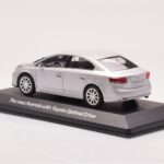 Toyota Avensis T270 Argintiu Minichamps 1:43 - image 3 of 4