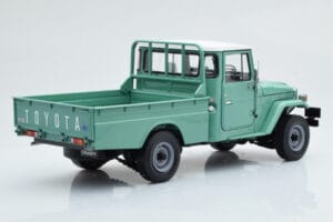Toyota Land Cruiser 40 4x4 Pickup Verde Kyosho 1:18 08958FG Metal - imaginea 4 din 8