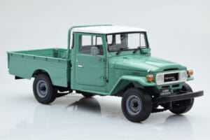 Toyota Land Cruiser 40 4x4 Pickup Verde Kyosho 1:18 08958FG Metal - imaginea 6 din 8