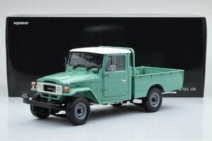 Toyota Land Cruiser 40 4x4 Pickup Verde Kyosho 1:18 08958FG Metal - imaginea 8 din 8