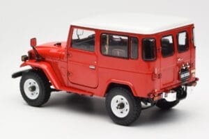 Toyota Land Cruiser FJ40 Van Roșu Kyosho 1:18 08971R Metal - imaginea 7 din 8