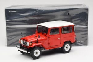 Toyota Land Cruiser FJ40 Van Roșu Kyosho 1:18 08971R Metal - imaginea 8 din 8