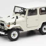 Toyota Land Cruiser FJ40 Van Alb Kyosho 1:18 08971W