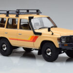Toyota Land Cruiser 60 Bej Cu Piese Opționale Kyosho 1:18 - image 5 of 12