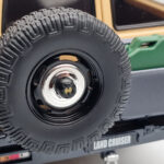 Toyota Land Cruiser 60 Bej Cu Piese Opționale Kyosho 1:18 - image 7 of 12