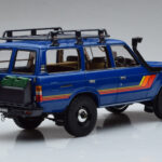 Toyota Land Cruiser 60 Albastru Cu Piese Opționale Kyosho 1:18 - image 3 of 11