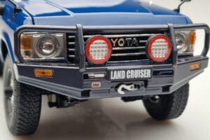 Toyota Land Cruiser 60 Albastru Cu Piese Opționale Kyosho 1:18 08956XBL Metal - imaginea 8 din 11