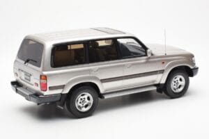 Toyota Land Cruiser HDJ80 Bej Metalizat Otto 1:18 OT438 Rășină - imaginea 2 din 6