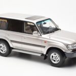 Toyota Land Cruiser HDJ80 Bej Metalizat Otto 1:18 OT438 - image 4 of 6
