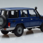 Toyota Land Cruiser J76 Albastru Almost Real 1:18 - image 3 of 7