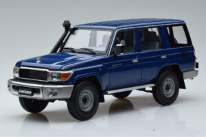 Toyota Land Cruiser J76 Albastru Almost Real 1:18