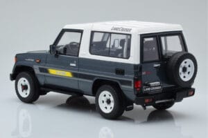 Toyota Land Cruiser LJ73 Gri Otto 1:18 OT437 Rășină - imaginea 5 din 6