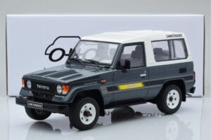 Toyota Land Cruiser LJ73 Gri Otto 1:18 OT437 Rășină - imaginea 6 din 6