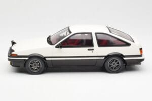 Toyota Sprinter Trueno AE86 Alb Otto 1:18 OT444B Rășină - imaginea 3 din 6