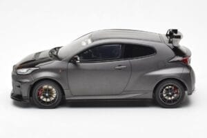 Toyota GR Yaris Circuit Package Negru Otto 1:18 OT1046 Metal - imaginea 3 din 6