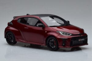 Toyota GR Yaris Roșu Otto 1:18 OT1003 Rășină - imaginea 4 din 6